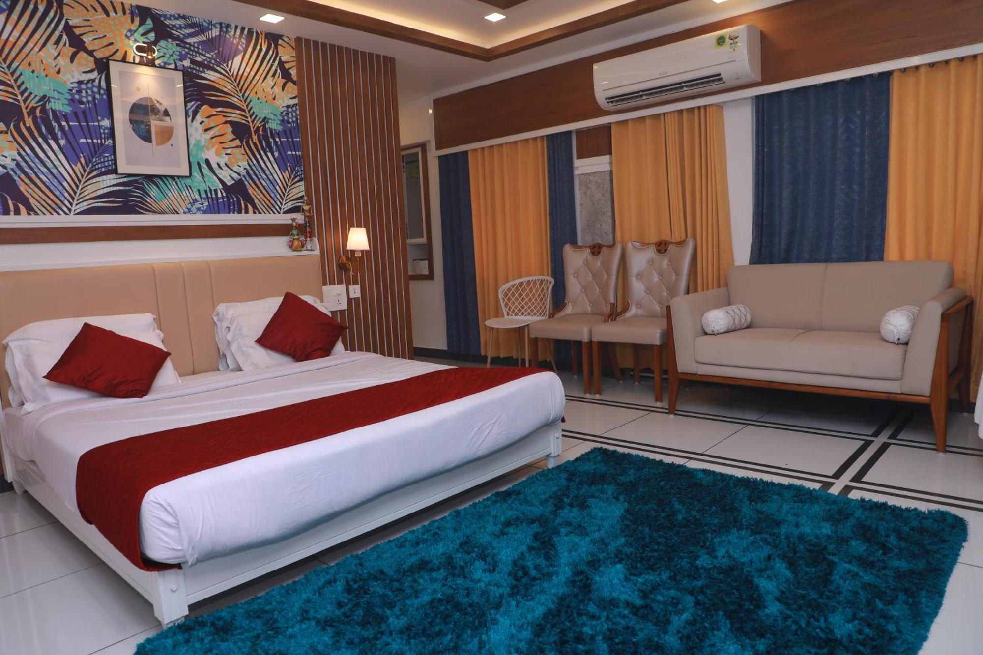 Excellency Airport Hotel Kochi Екстер'єр фото